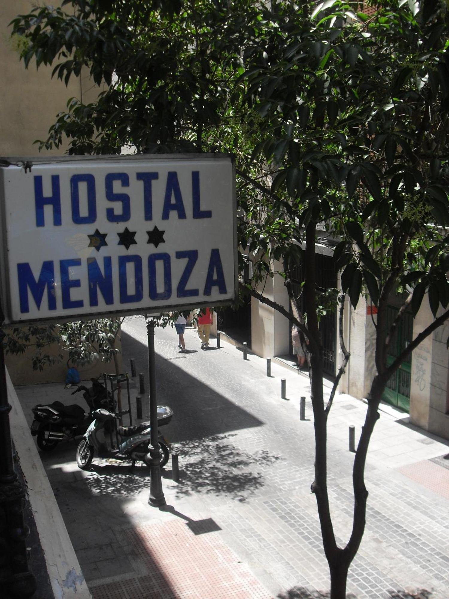 Hostal Mendoza — Photos 2